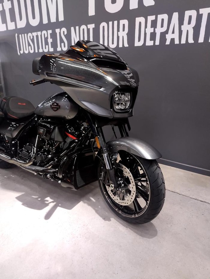 2025 Harley-Davidson CVO Street Glide 121 (FLHXSE) Touring
