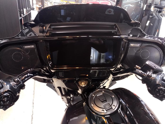 2025 Harley-Davidson CVO Street Glide 121 (FLHXSE) Touring