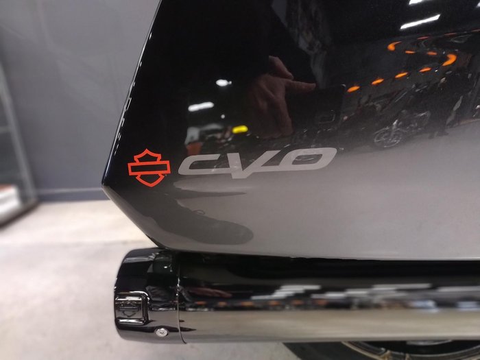 2025 Harley-Davidson CVO Street Glide 121 (FLHXSE) Touring