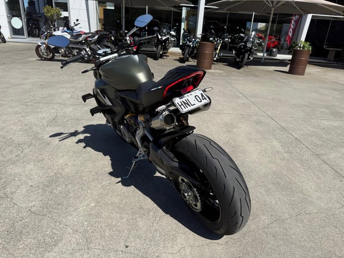 2023 Ducati Streetfighter V2 Streetfighter Green