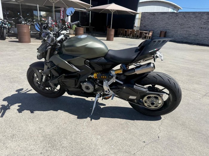 2023 Ducati Streetfighter V2 Streetfighter Green