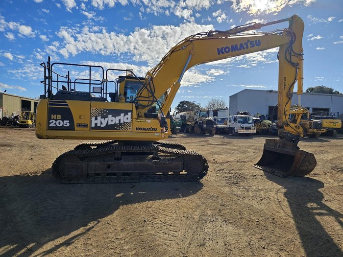 2014 Komatsu Hb 205 Yellow