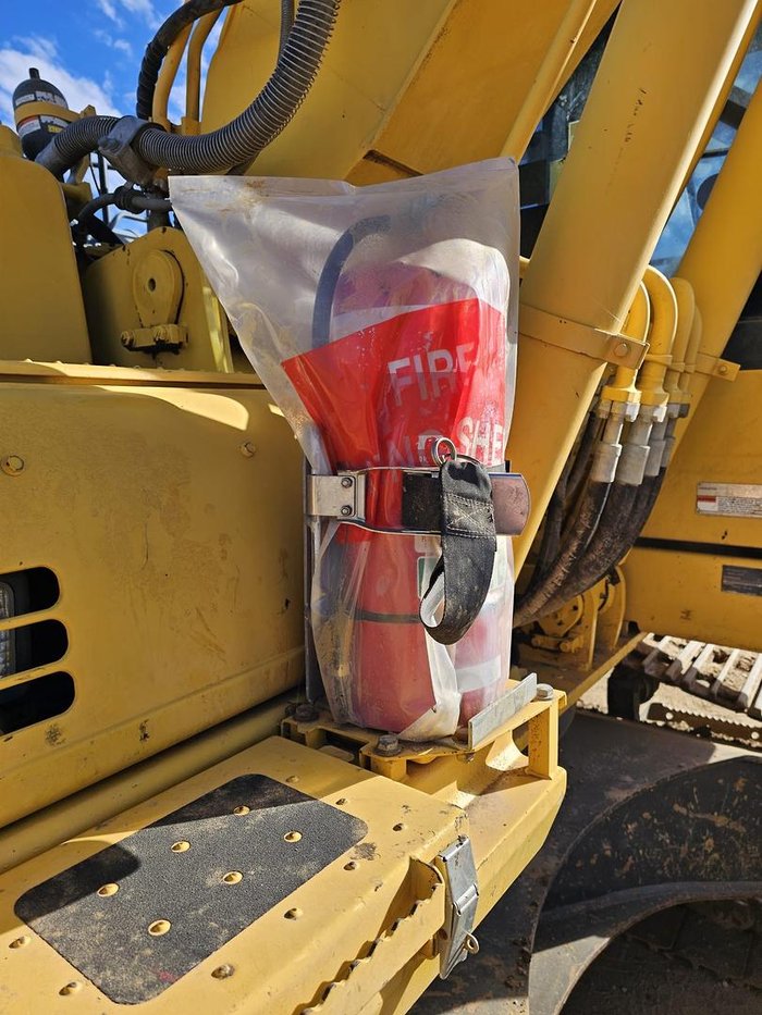 2014 Komatsu Hb 205 Yellow