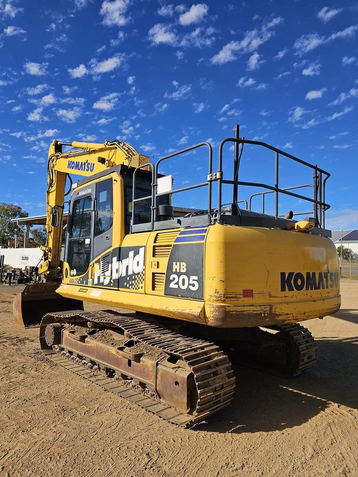 2014 Komatsu Hb 205 Yellow