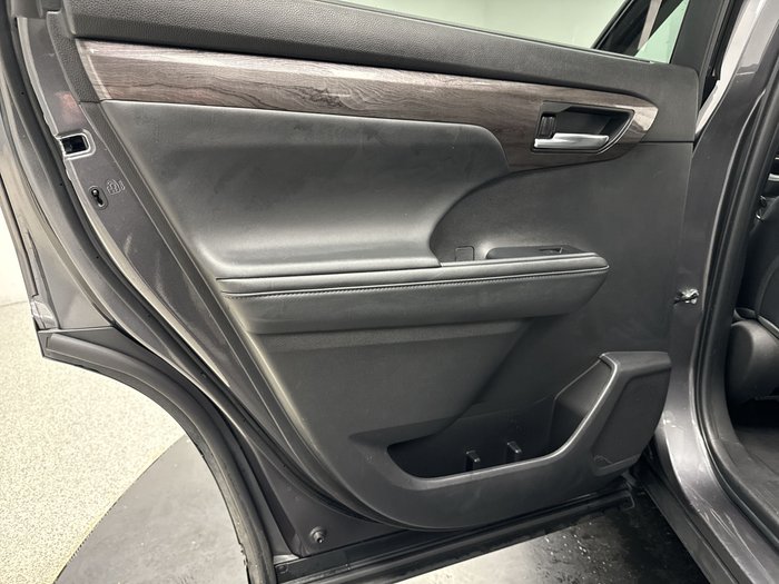 2022 Toyota Kluger Grande