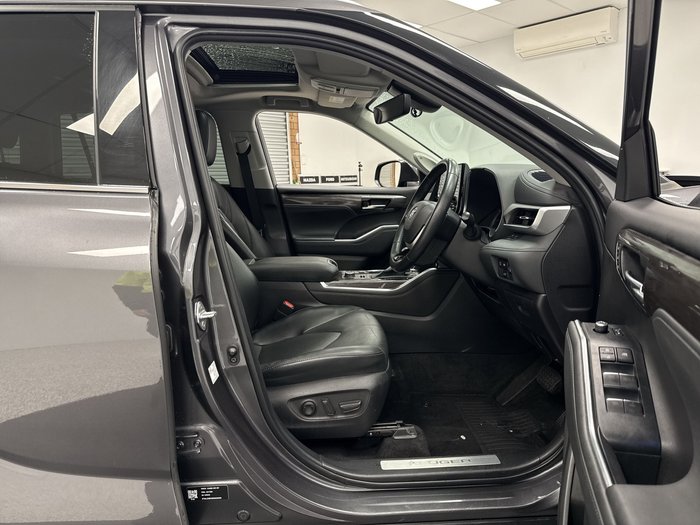 2022 Toyota Kluger Grande