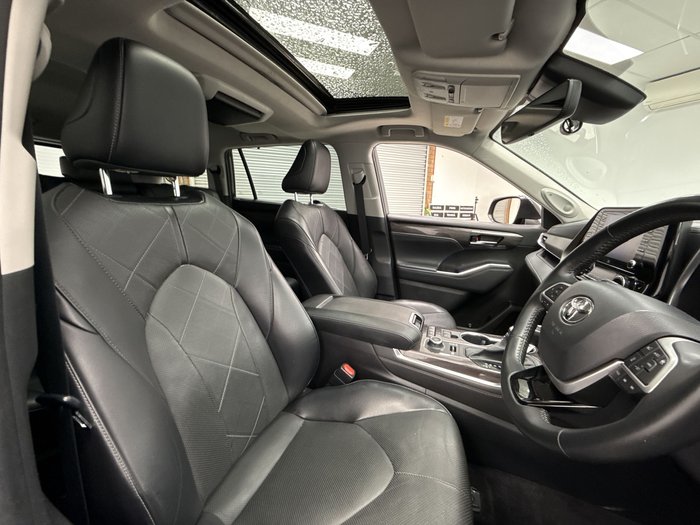 2022 Toyota Kluger Grande