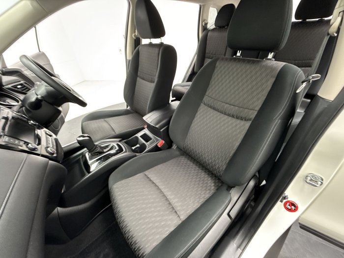 2021 Nissan X-TRAIL ST