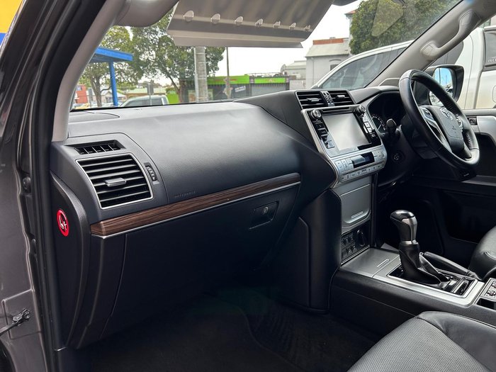 2018 Toyota Landcruiser Prado VX