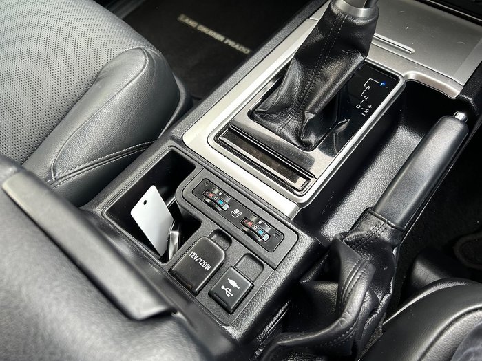 2018 Toyota Landcruiser Prado VX