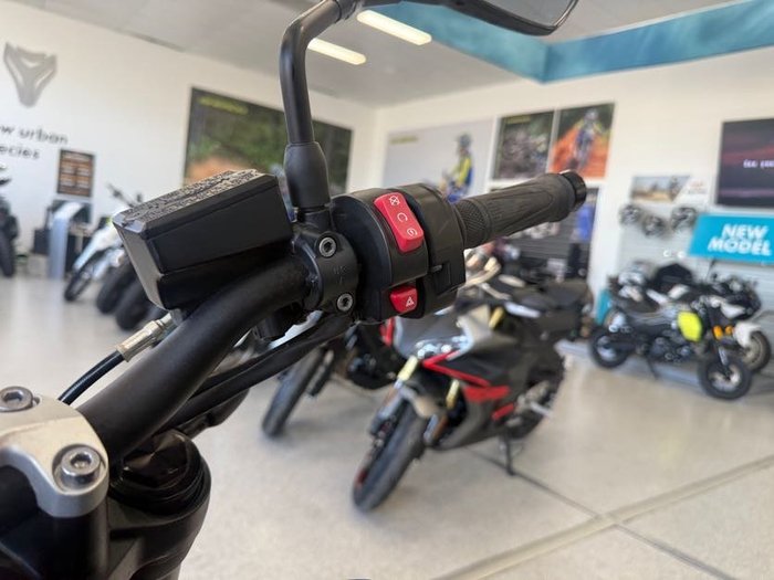 2022 Triumph TRIDENT 660 BLACK