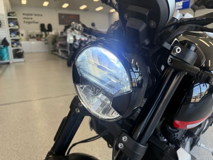 2022 Triumph TRIDENT 660 BLACK