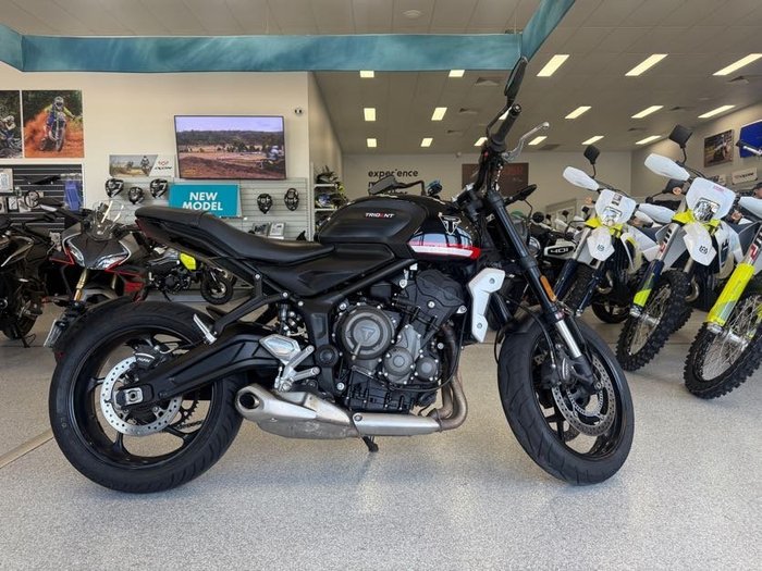 2022 Triumph TRIDENT 660 BLACK