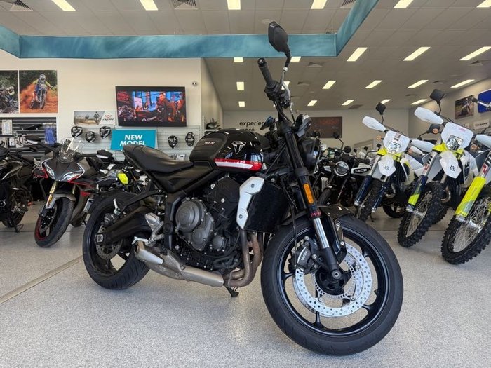 2022 Triumph TRIDENT 660 BLACK