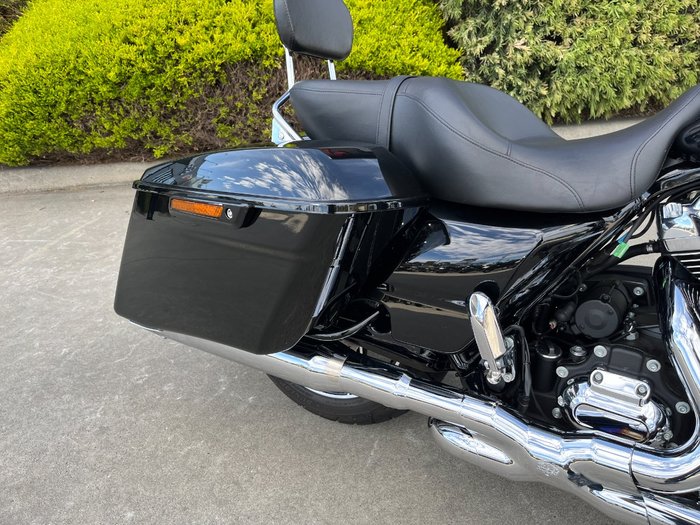 2022 HARLEY-DAVIDSON FLTRXS ROAD GLIDE SPECIAL BLACK