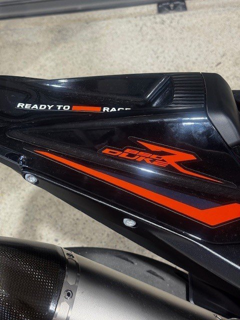 2023 KTM 890 DUKE R BLACK