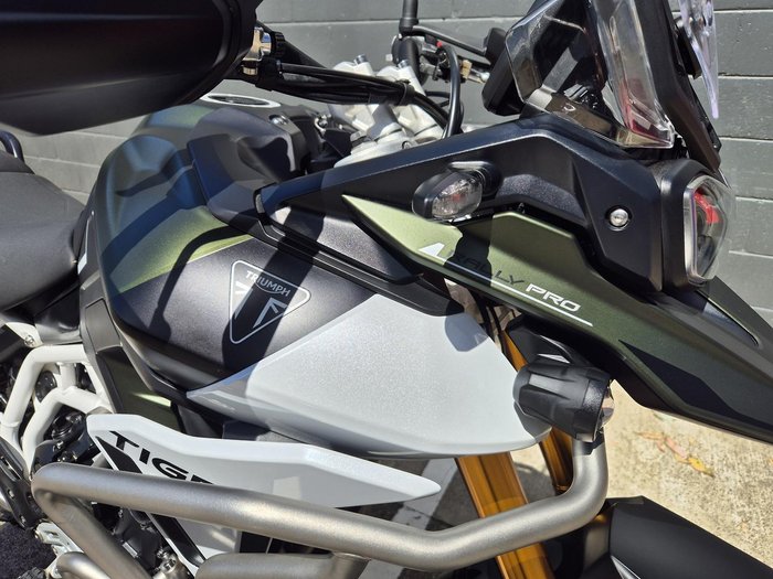 2025 Triumph Tiger 900 Rally Pro Tiger Green