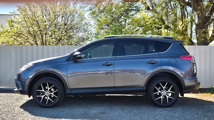 2017 Toyota RAV4 GXL