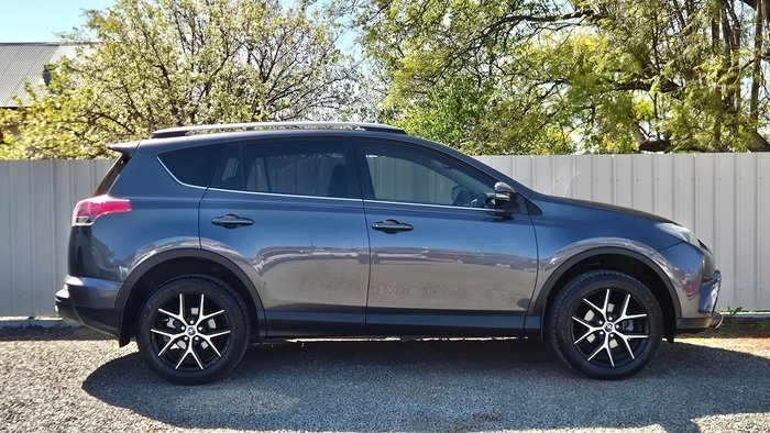 2017 Toyota RAV4 GXL