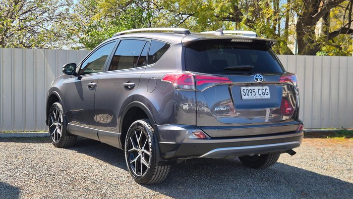 2017 Toyota RAV4 GXL