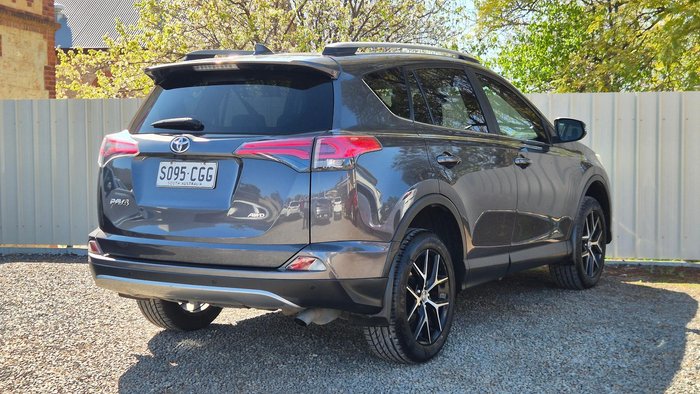 2017 Toyota RAV4 GXL