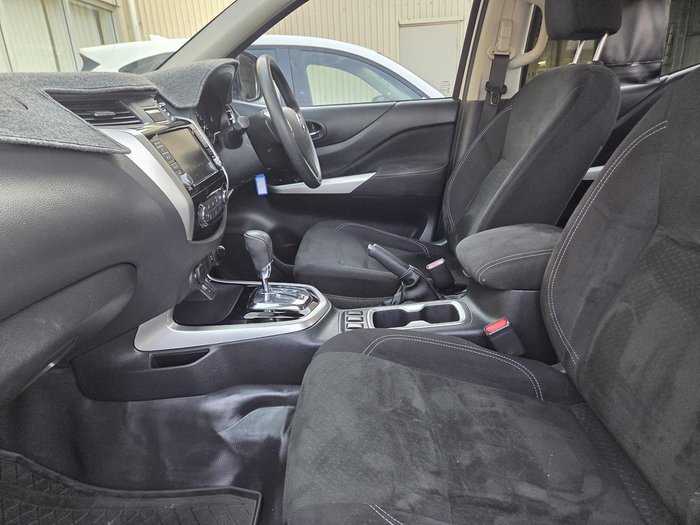 2020 Nissan Navara SL