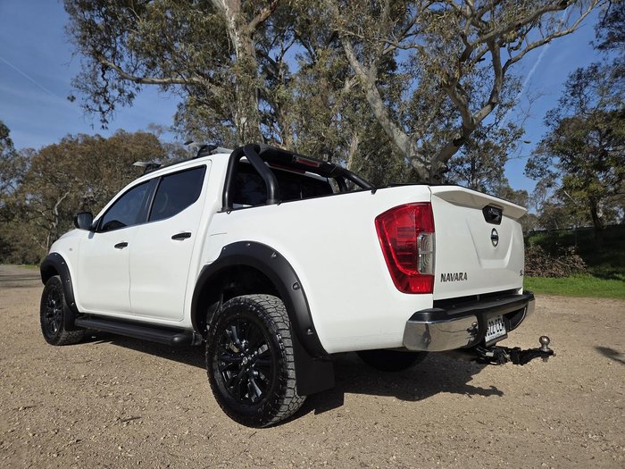 2020 Nissan Navara SL