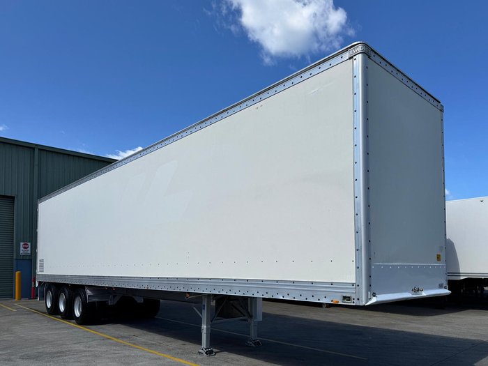 2006 Vawdrey 22 Pallet Dry Freight R/T Bpw