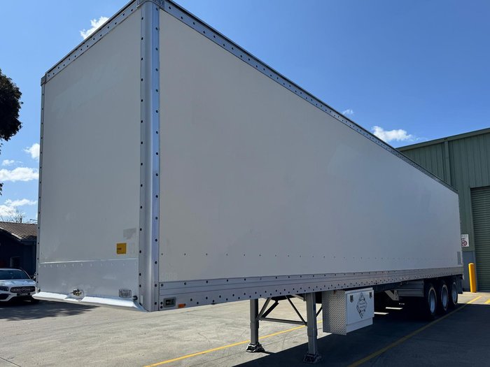 2006 Vawdrey 22 Pallet Dry Freight R/T Bpw