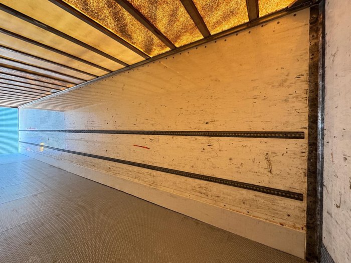 2006 Vawdrey 22 Pallet Dry Freight R/T Bpw