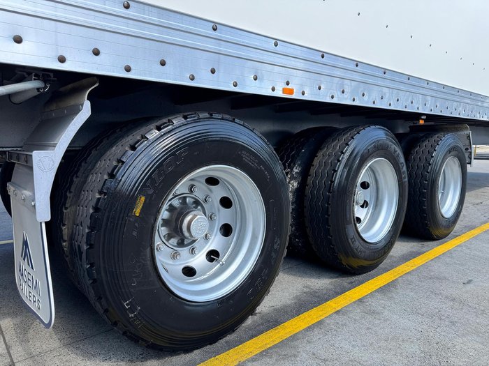 2006 Vawdrey 22 Pallet Dry Freight R/T Bpw