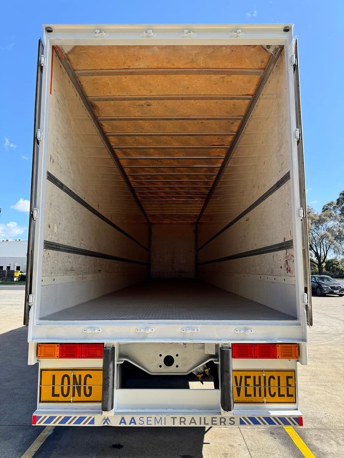 2006 Vawdrey 22 Pallet Dry Freight R/T Bpw