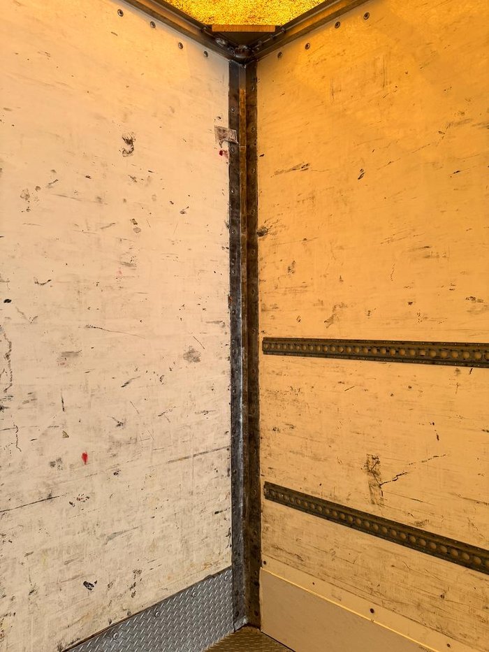 2006 Vawdrey 22 Pallet Dry Freight R/T Bpw