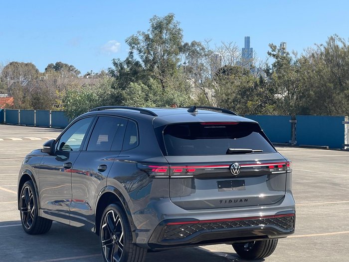 2025 Volkswagen Tiguan 195TSI R-Line