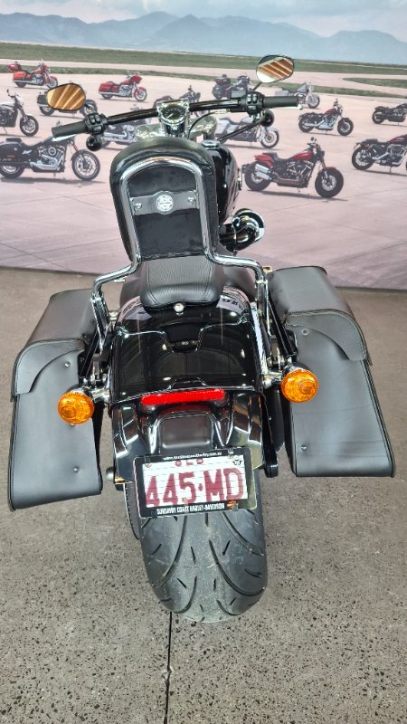 2014 Harley-davidson FXSB SOFTAIL BREAKOUT Vivid Black