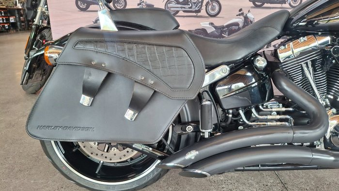 2014 Harley-davidson FXSB SOFTAIL BREAKOUT Vivid Black