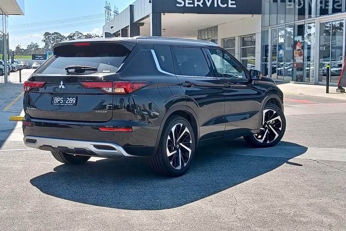 2021 Mitsubishi Outlander Exceed Tourer