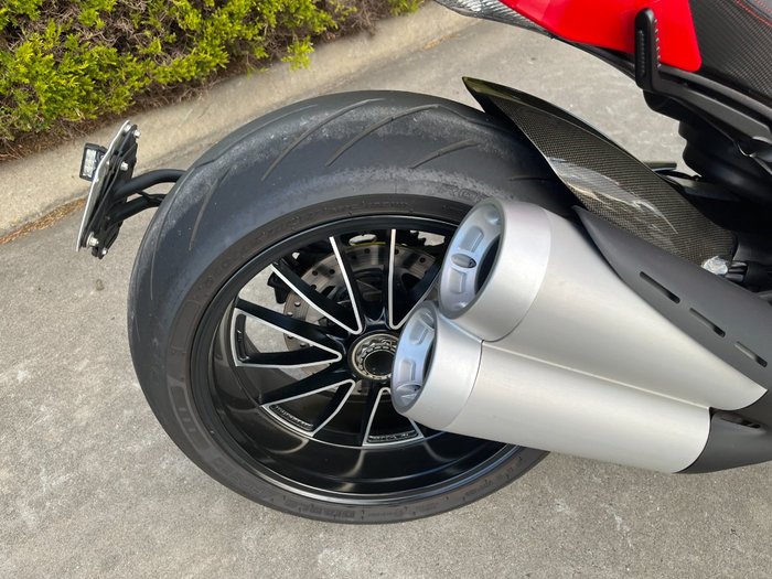 2012 DUCATI DIAVEL Red
