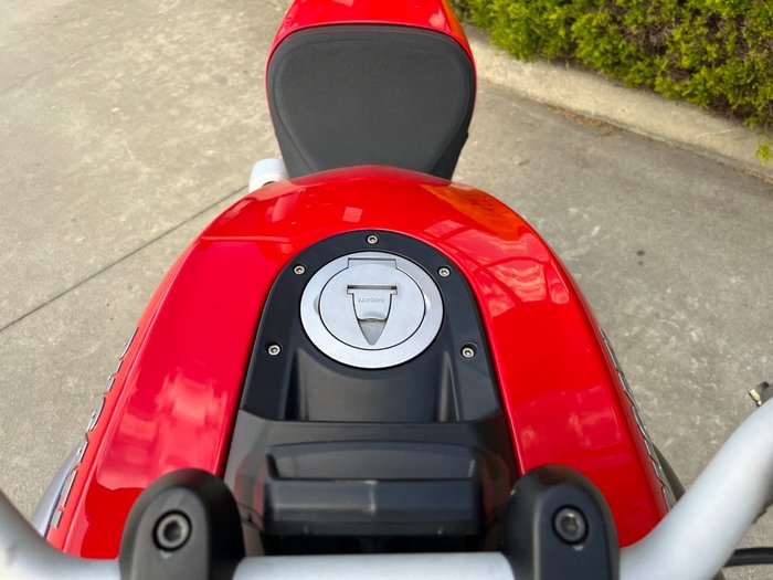 2012 DUCATI DIAVEL Red