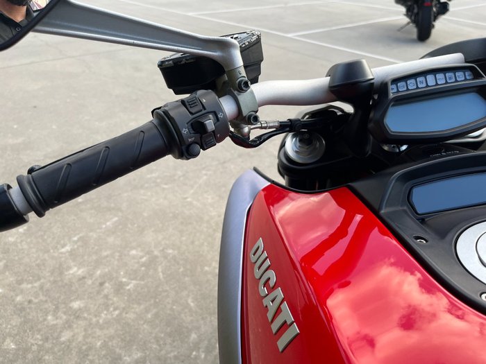 2012 DUCATI DIAVEL Red