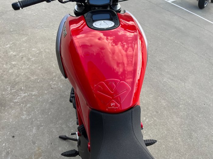2012 DUCATI DIAVEL Red
