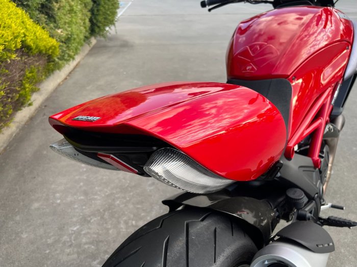 2012 DUCATI DIAVEL Red