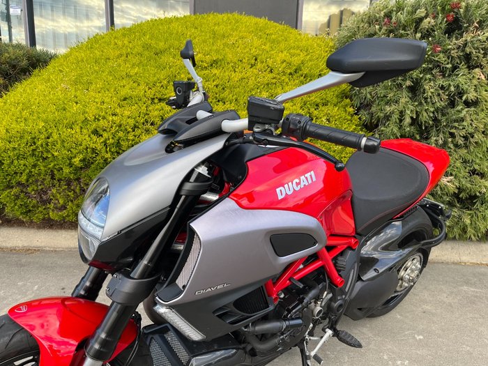 2012 DUCATI DIAVEL Red