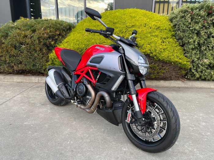 2012 DUCATI DIAVEL Red
