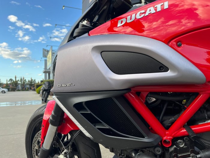 2012 DUCATI DIAVEL Red