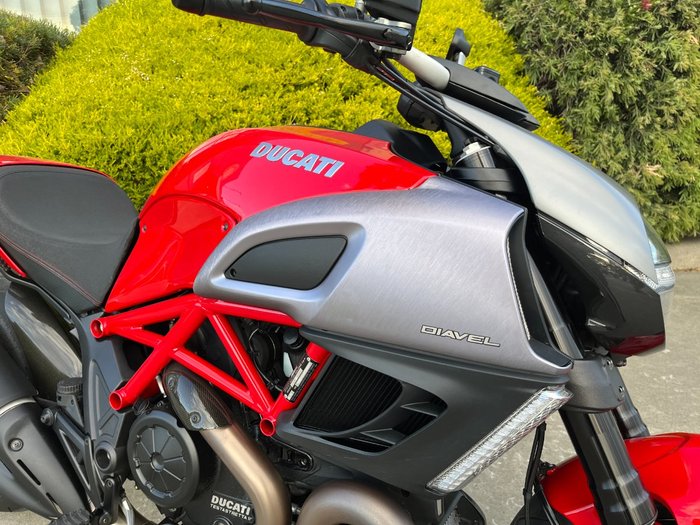 2012 DUCATI DIAVEL Red