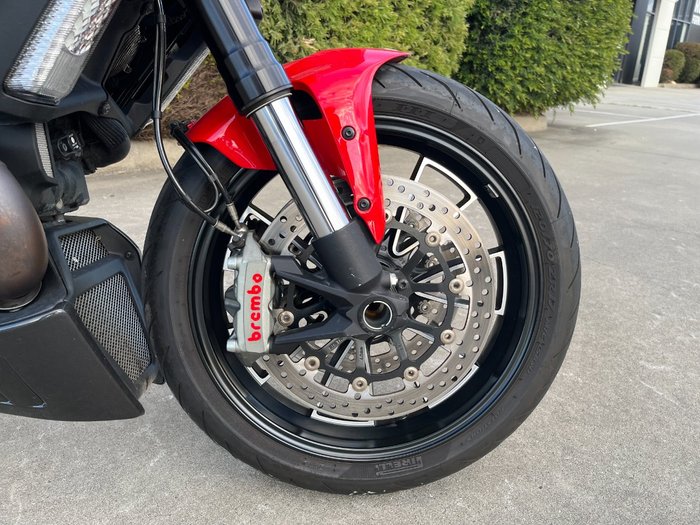 2012 DUCATI DIAVEL Red