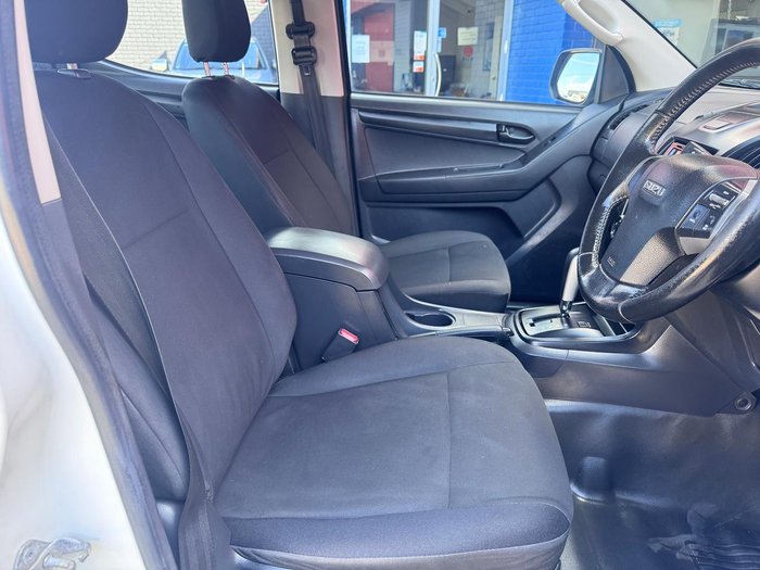 2014 Isuzu D-MAX SX High Ride MY14 4x2 Splash White