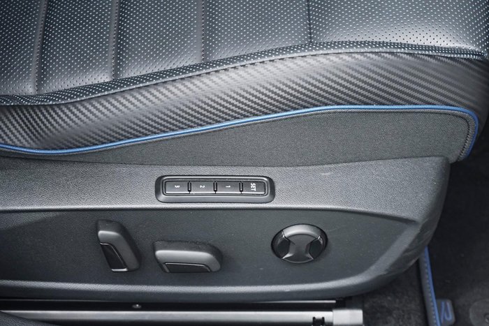 2023 Volkswagen Golf R