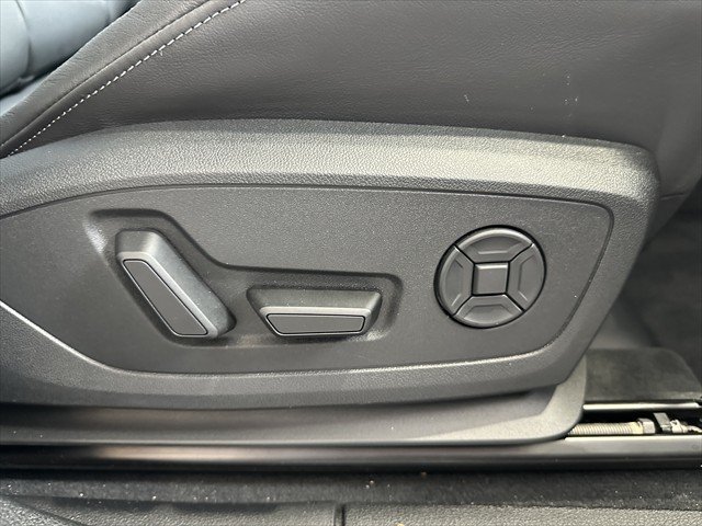 2025 Audi Q3 40 TFSI S line